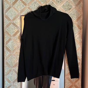 Vineyard vines black turtleneck long sweater